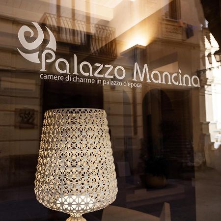 Palazzo Mancina Trapani Exterior foto